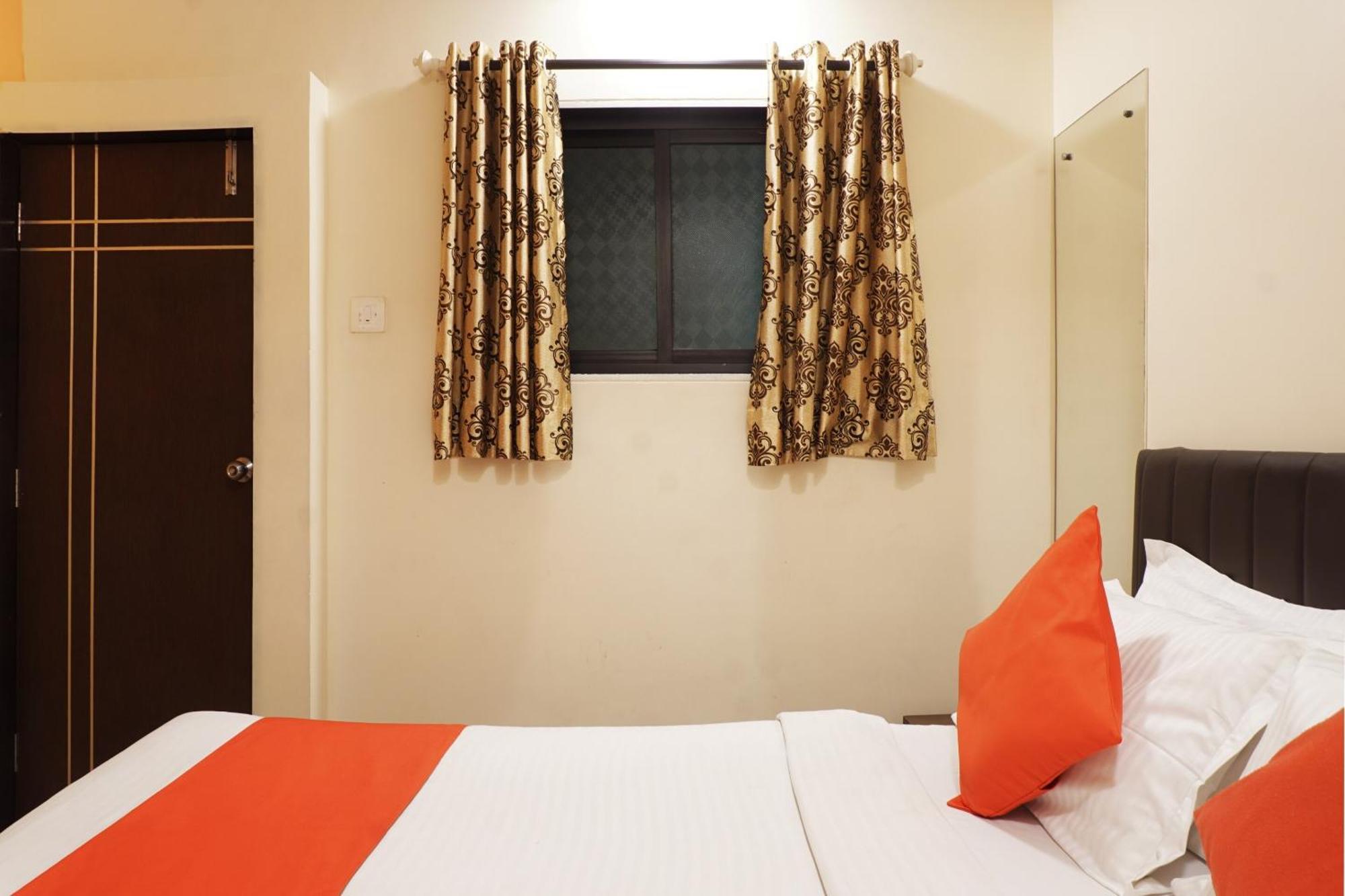 Oyo Hotel Paradise Mumbai Exteriör bild